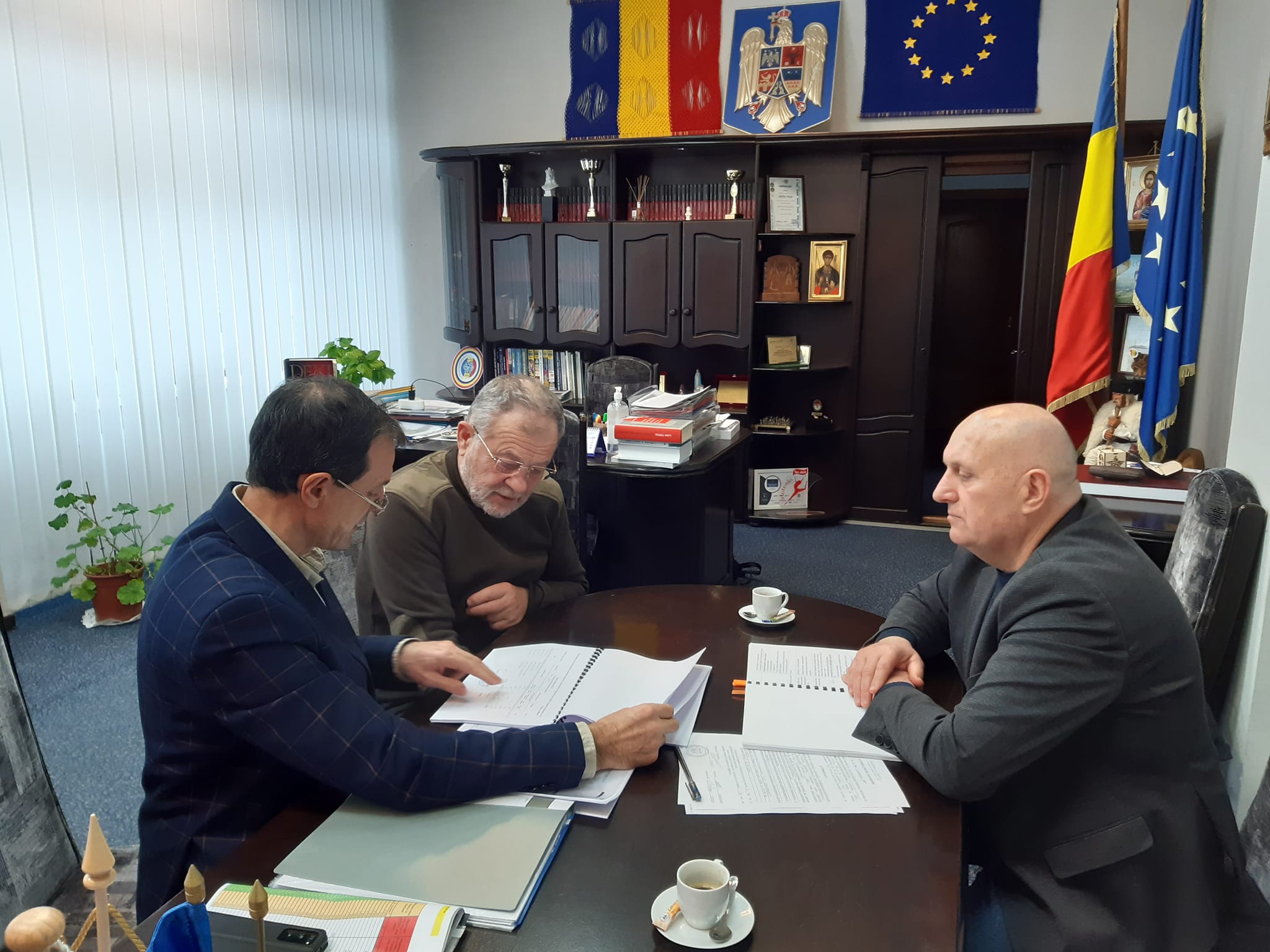 Întrunire în vederea obținerii finanțării unor obiective strategice în raionul Nisporeni, în contextul Înțelegerii de Cooperare dintre Raionul Nisporeni și Județul Vaslui.